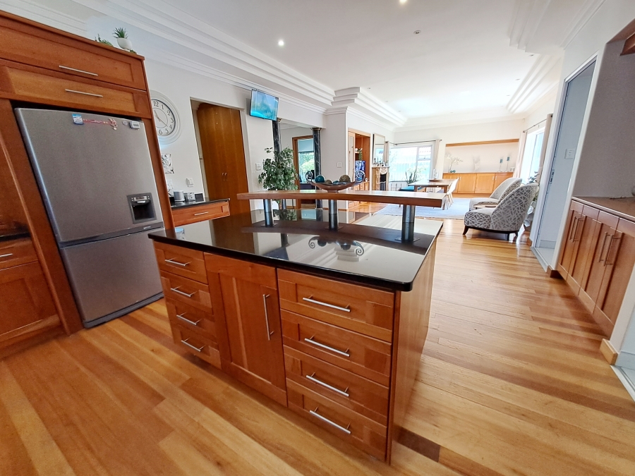 4 Bedroom Property for Sale in Steynsrust Western Cape